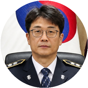 서울남부구치소장 허 만 혁